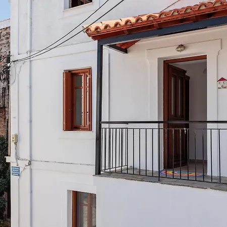 Charis_skopelos Of 3 Grace's House 斯科派洛斯